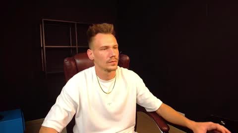 MateoBenjamin online show from December 8, 5:22 pm