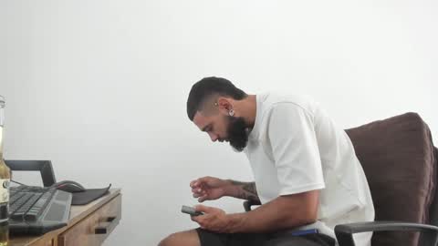 Snapshot of matheusbeard2 chatting on December 16, 6:16 pm Matheus online show from December 16, 6:16 pm