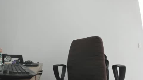 Snapshot of matheusbeard2 chatting on January 3, 3:44 pm Matheus online show from January 3, 3:44 pm