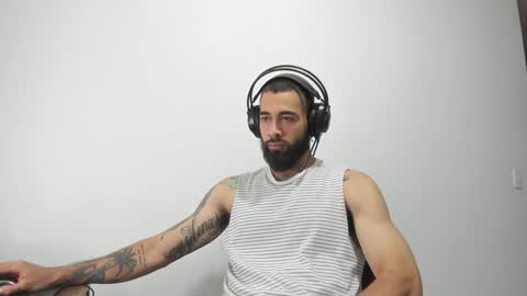 Snapshot of matheusbeard2 chatting on December 31, 3:45 am Matheus online show from December 31, 3:45 am