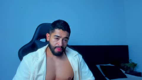 Mathew Flintt  online show from February 15, 12:50 am