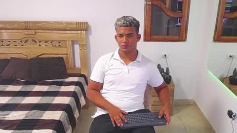 mathews__ online show from December 5, 5:47 am