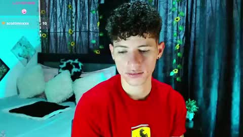     online show from March 25, 8:35 pm