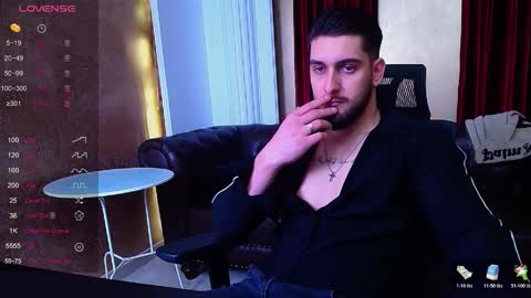 Snapshot of matiasdean chatting on October 17, 10:41 am MatiasDean online show from October 17, 10:41 am