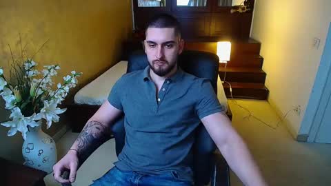 Snapshot of matiasdean chatting on March 7, 5:40 am MatiasDean online show from March 7, 5:40 am