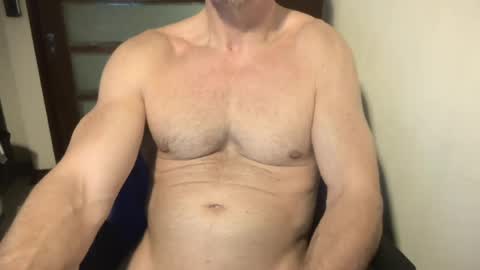 MatiasMatureMuscle online show from August 8, 11:45 pm