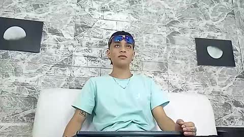 matius_montes online show from October 12, 8:03 pm