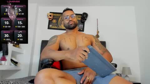 matt rodriguez92 online show from October 23, 11:46 am