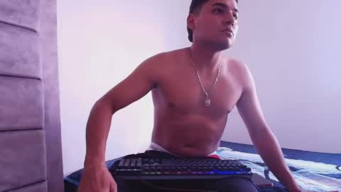 matteo_hott online show from June 1, 8:09 pm