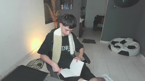 mattias     online show from February 3, 12:36 pm