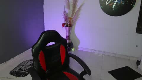 mattias     online show from January 28, 1:39 am