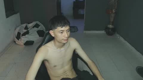 mattias     online show from February 22, 5:12 am