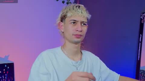 mattias     online show from December 2, 5:43 am