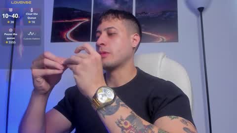 mattsaill_ online show from November 9, 12:09 pm