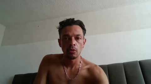 maudeluxe online show from April 29, 6:47 pm