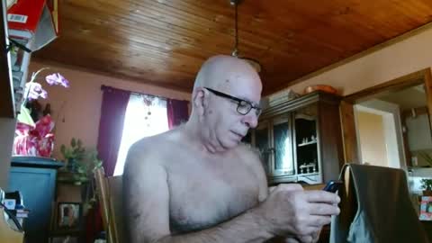 Maurice online show from January 18, 1:51 pm