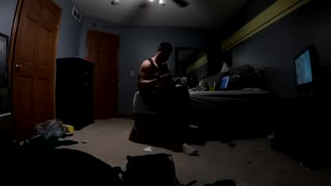 mauricescott online show from April 22, 2:07 am