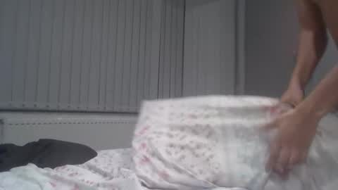 max3758000 online show from February 20, 8:32 pm