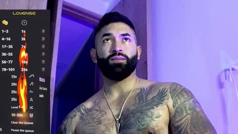 max__prada online show from January 17, 2:47 am