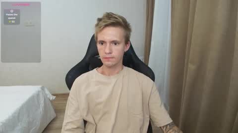 Max Gen with tats 24years  And Ethan without tats 20 years online show from October 19, 8:12 pm