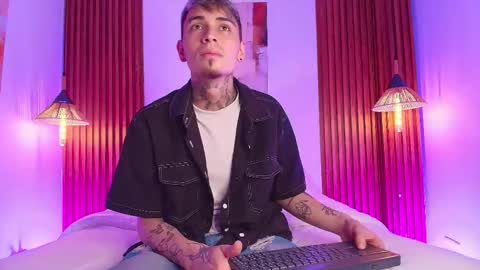 Max online show from March 12, 3:25 am