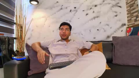 Max Hornye online show from February 16, 7:01 pm