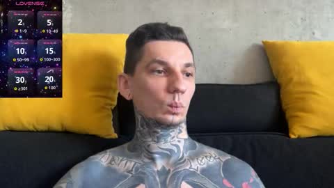    online show from December 5, 7:04 am