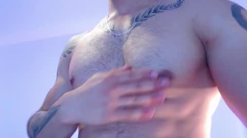 max_xl_ online show from October 27, 10:34 pm