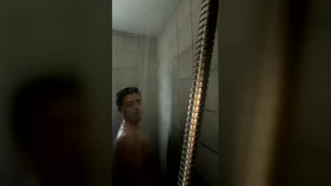 maxbee1323 online show from March 16, 3:05 pm