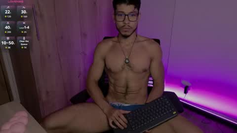 Mikael online show from May 24, 9:26 am