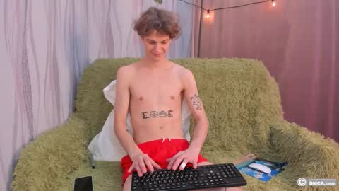 Snapshot of maxim_burn chatting on October 20, 8:57 pm maxim burn online show from October 20, 8:57 pm