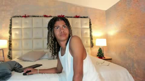 maxim online show from December 17, 3:25 am