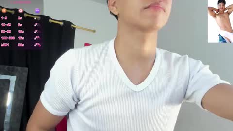 Maximiliano online show from February 24, 9:26 pm