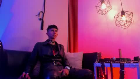 MAXIMO online show from June 6, 5:02 am