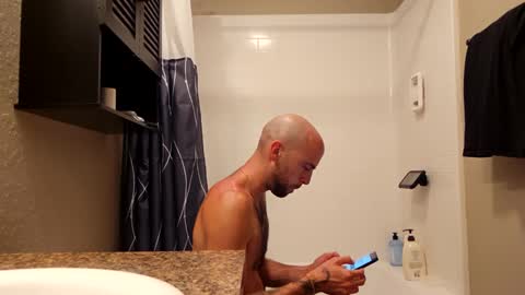 maximusdemitrious online show from September 13, 1:06 am