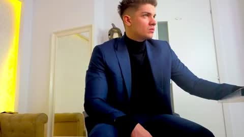 MaxKaiden online show from April 19, 4:12 am