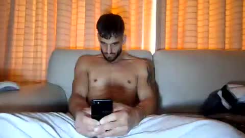 Snapshot of maxpac_rocco chatting on October 8, 5:23 am maxpac_rocco online show from October 8, 5:23 am