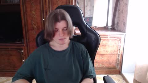 Max online show from March 5, 10:22 am