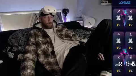 MaxRouger online show from October 12, 10:15 pm