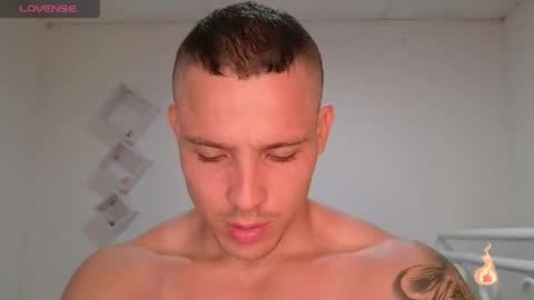 Max online show from April 21, 3:34 am