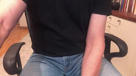 Max online show from October 23, 7:12 am