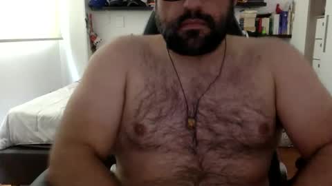 Snapshot of mbotve chatting on October 19, 7:17 pm VzlaMan online show from October 19, 7:17 pm