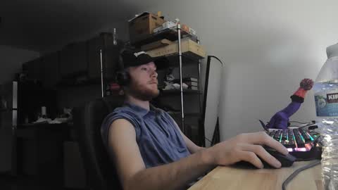 mcchoopyy online show from October 3, 4:39 am