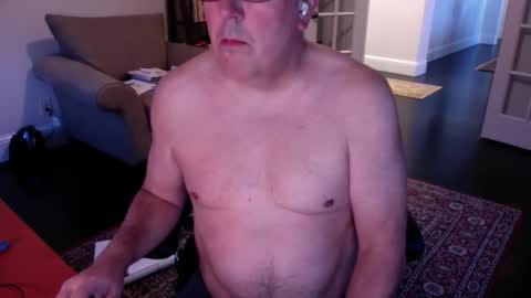 mdog9669 online show from November 11, 2:00 pm