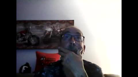 me at home online show from November 22, 5:07 am