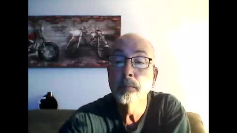 me at home online show from October 25, 12:07 pm