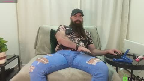 Meaty Roll online show from December 14, 6:35 am