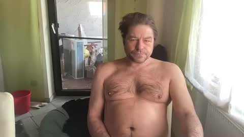 medeinoe online show from February 8, 9:13 am