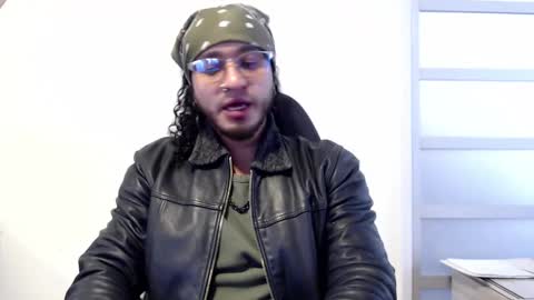 Melkkor Independient Model online show from February 7, 12:34 pm