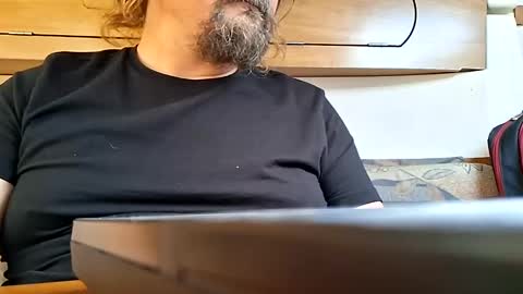 men10_12_1983 online show from October 4, 12:10 pm